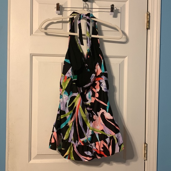 NWT size medium one piece Dip swim suit. - Picture 2 of 2